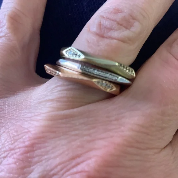 Kendra Scott rings - Picture 2 of 4